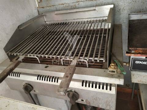 Moradia com comercio em castro verde