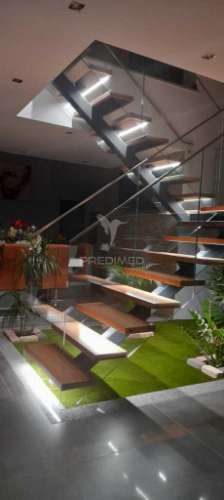 Luxuosa moradia t4