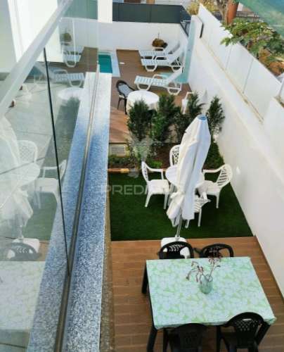 Luxuosa moradia t4