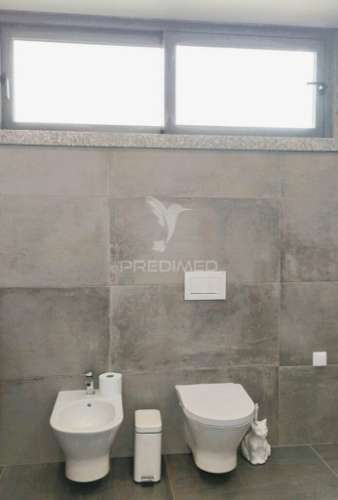 Luxuosa moradia t4