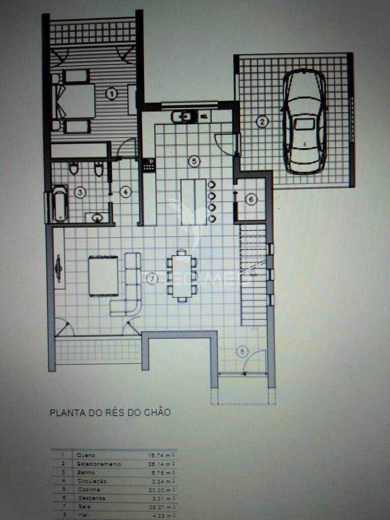 Moradia de arquitetura moderna tipo t3