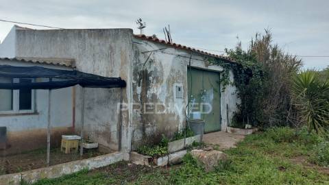 Armazém 54 m2 espacioso e volumoso algarve lagos bensafrim