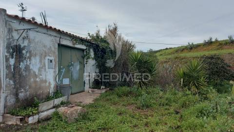 Armazém 54 m2 espacioso e volumoso algarve lagos bensafrim