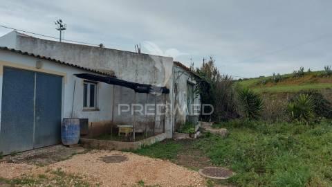 Armazém 54 m2 espacioso e volumoso algarve lagos bensafrim