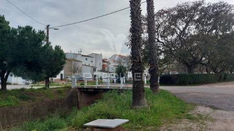 Armazém 54 m2 espacioso e volumoso algarve lagos bensafrim