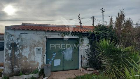 Armazém 54 m2 espacioso e volumoso algarve lagos bensafrim