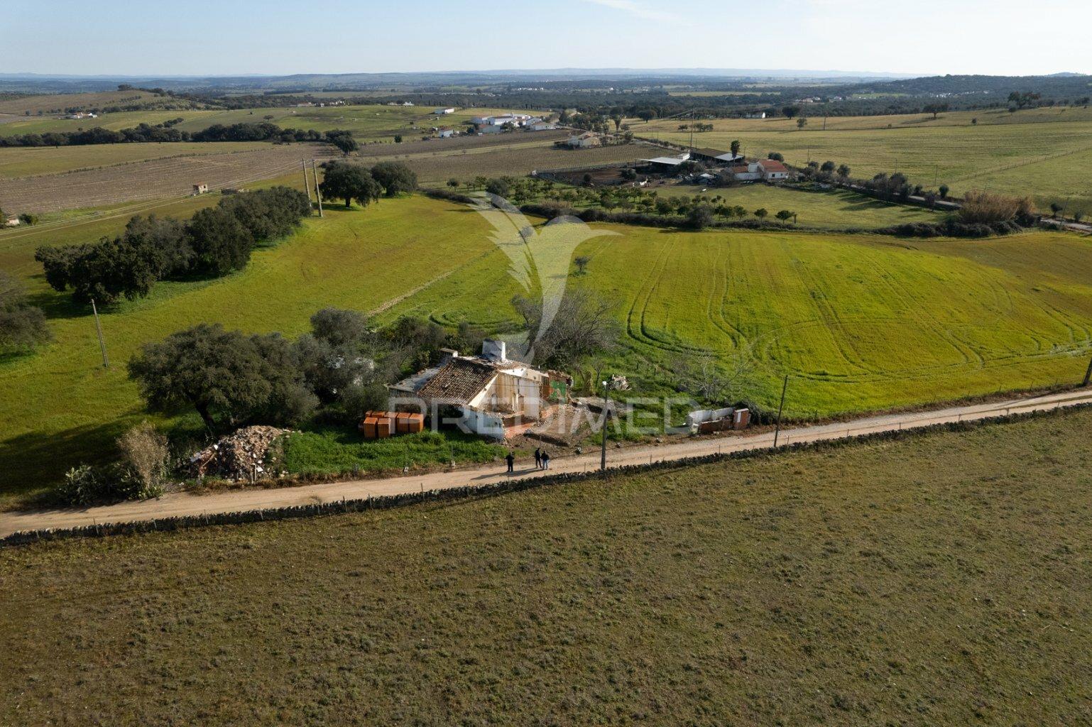 Monte alentejano para reconstrução - arcos - estremoz
