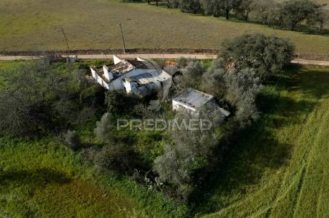 Monte alentejano para reconstrução - arcos - estremoz