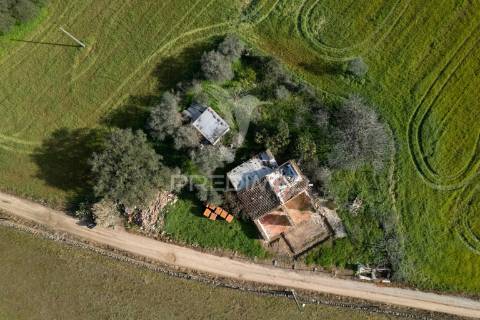 Monte alentejano para reconstrução - arcos - estremoz