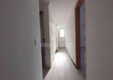 Moradia t3 + 3 com um otimo  terraço