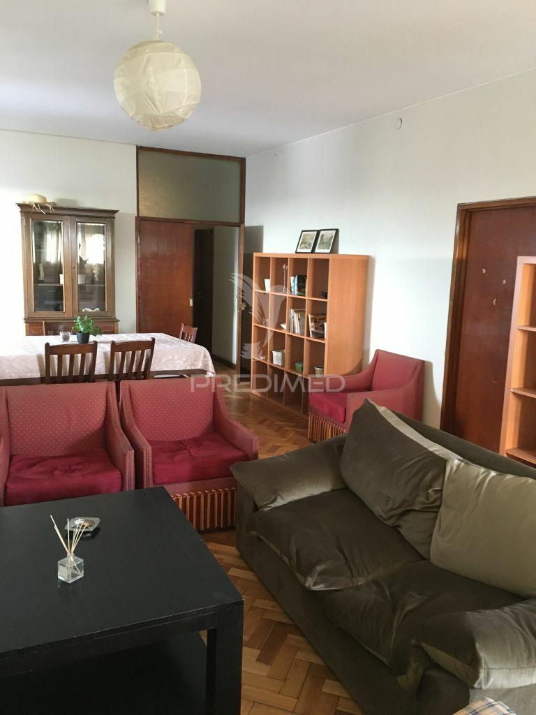 T5 na baixa do porto com sala de 60/90m2