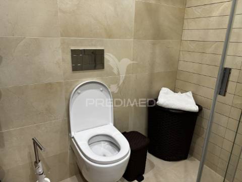 Apartamento t4 serra da amoreira com 2 terraços e vista panorâmica