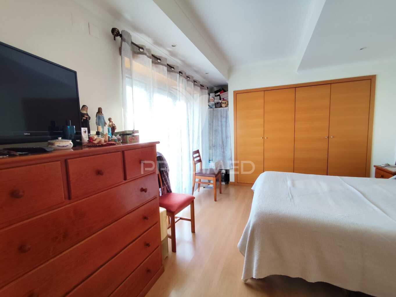 Apartamento t1 com terraço