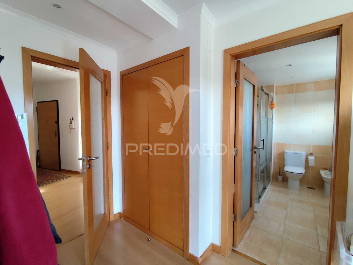 Apartamento t1 com terraço