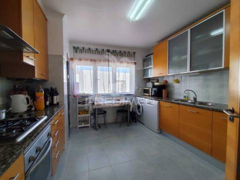 Apartamento t1 com terraço