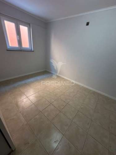Moradia t5 leiria-guia