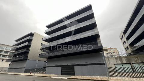 Apartamento t2 novo - gaia, porto (160m2) - r/chão