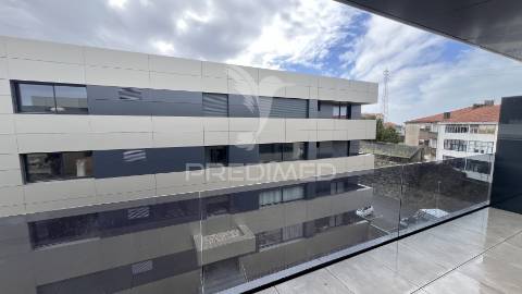 Apartamento t1 novo - gaia, porto (70m2) - r/chão