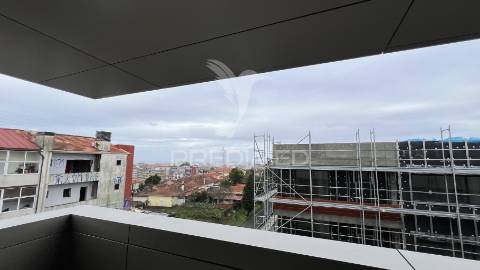 Apartamento t1 novo - gaia, porto (70m2) - r/chão