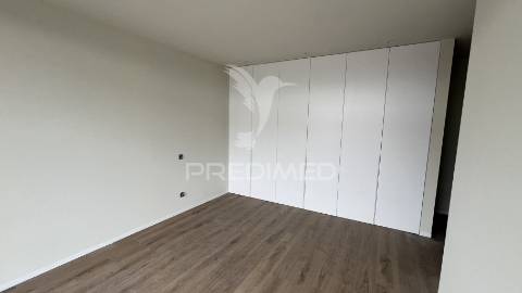 Apartamento t3 novo - gaia, porto (234m2) - 1º andar
