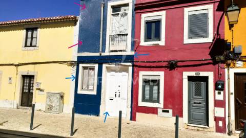 Moradia de r/c e 1º andar com quintal