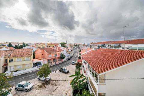 Apartamento t3 | madorna | parede