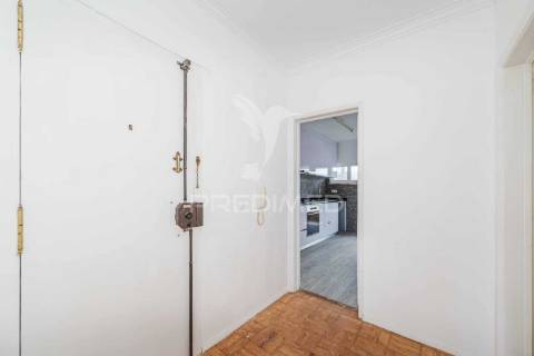 Apartamento t3 | madorna | parede