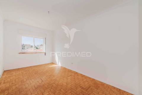 Apartamento t3 | madorna | parede