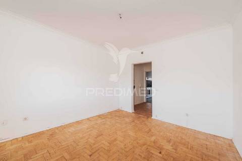 Apartamento t3 | madorna | parede
