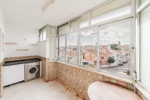 Apartamento t3 | madorna | parede