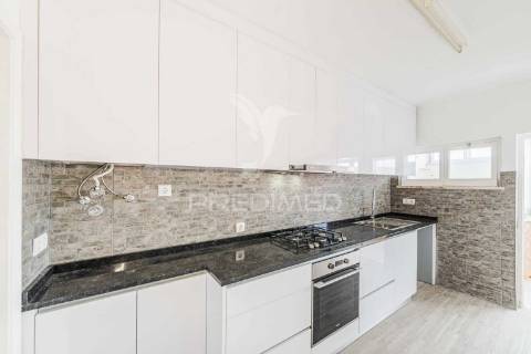 Apartamento t3 | madorna | parede