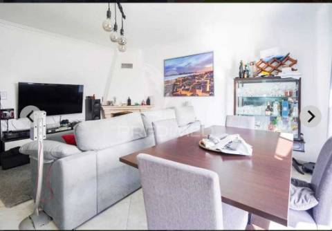 Apartamento t2 | massamá | 1 lugar de garagem | terraço