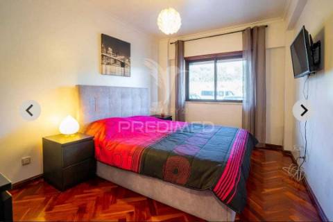 Apartamento t2 | massamá | 1 lugar de garagem | terraço