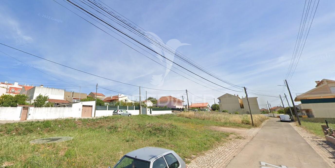 Terreno urbano à venda – localização privilegiada