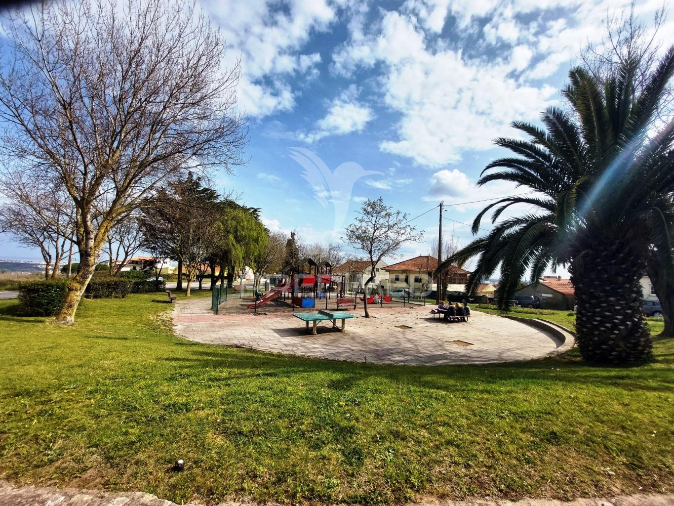 Terreno urbano à venda – localização privilegiada