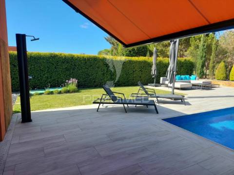 Vilmoura -moradia com piscina aquecida e vista golfe