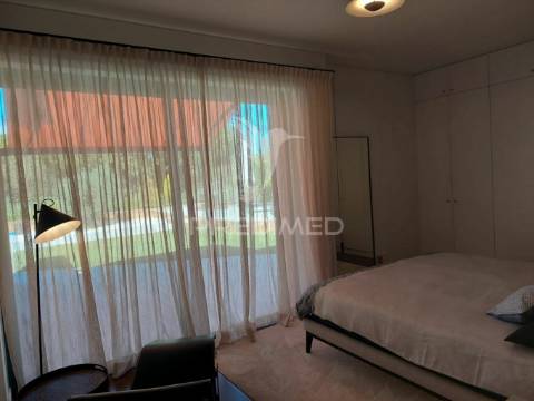 Vilmoura -moradia com piscina aquecida e vista golfe