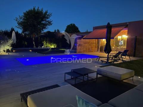 Vilmoura -moradia com piscina aquecida e vista golfe