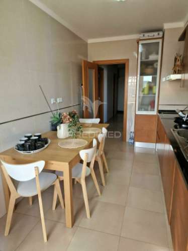 Apartamento t2, vila rosa,portimão