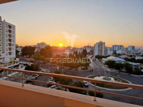 Apartamento t2, vila rosa,portimão