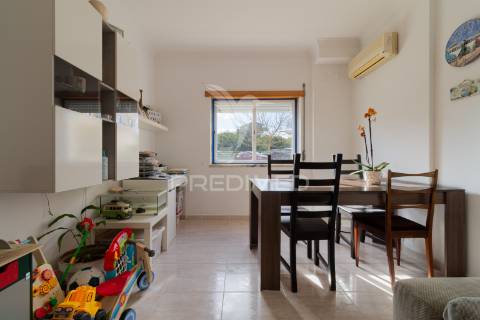 Apartamento t1 - vila nova da caparica