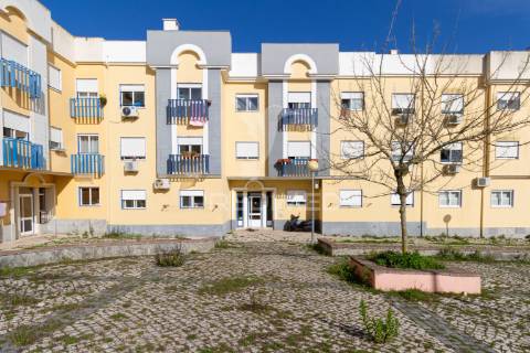 Apartamento t1 - vila nova da caparica