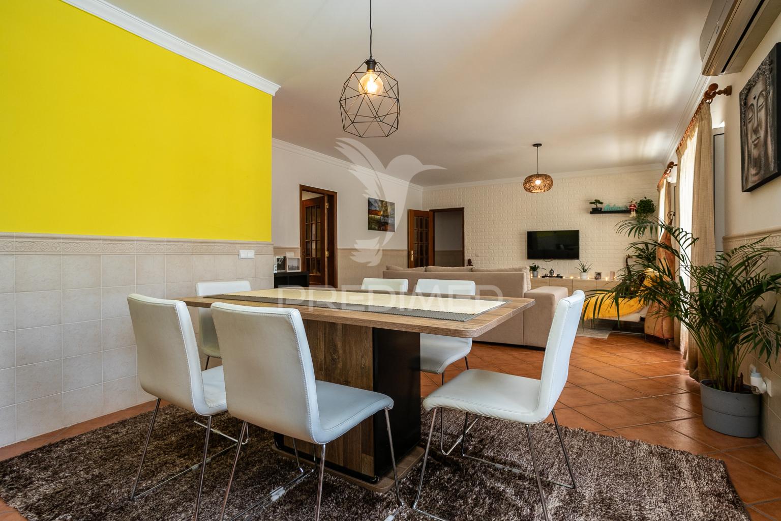 Apartamento t3 em monte fino - monte gordo