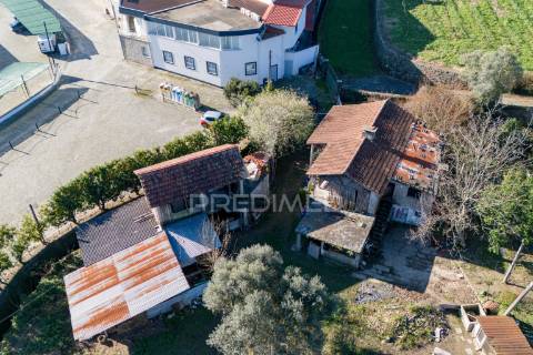 Quinta para restauro, em amares (24.740m2)