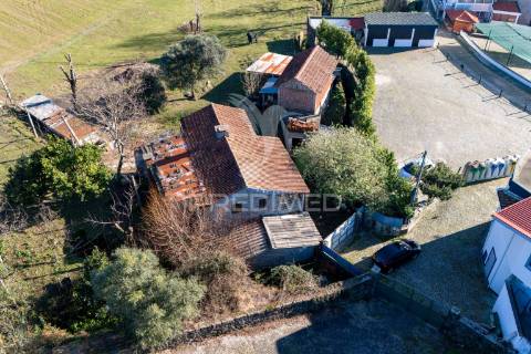 Quinta para restauro, em amares (24.740m2)