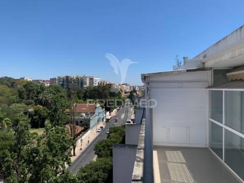 Penthouse i 7º andar na alameda das linhas torres