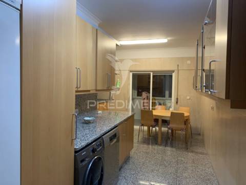 Penthouse i 7º andar na alameda das linhas torres