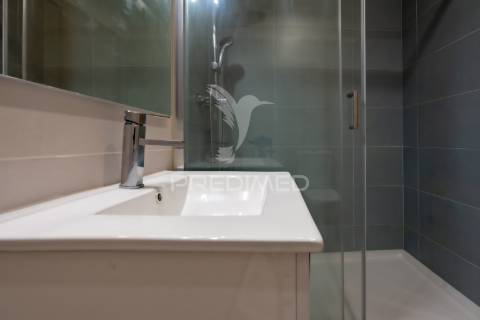 Apartamento t2 com grande terraço|na junqueira, alcântara