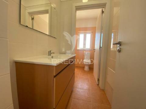 Moradia t4 em charneca da caparica *oferta escritura*