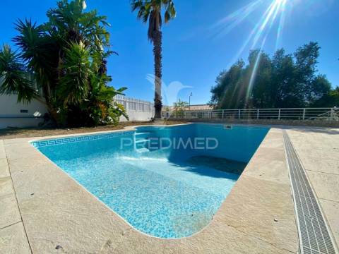 Moradia t5 duplex em sesimbra